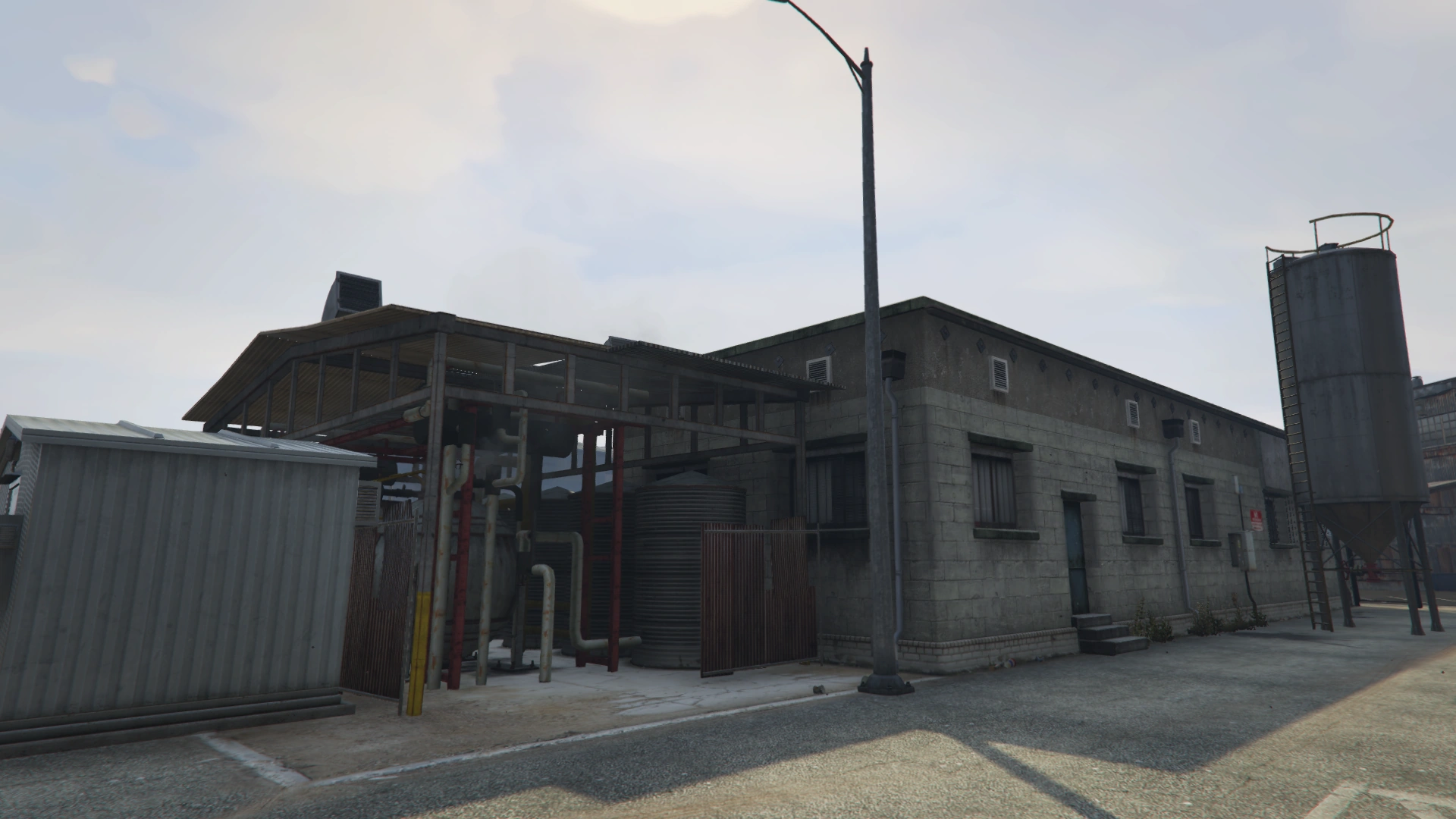 Original Vehicle Warehouse (Innocence Boulevard) screenshot from GTA Online