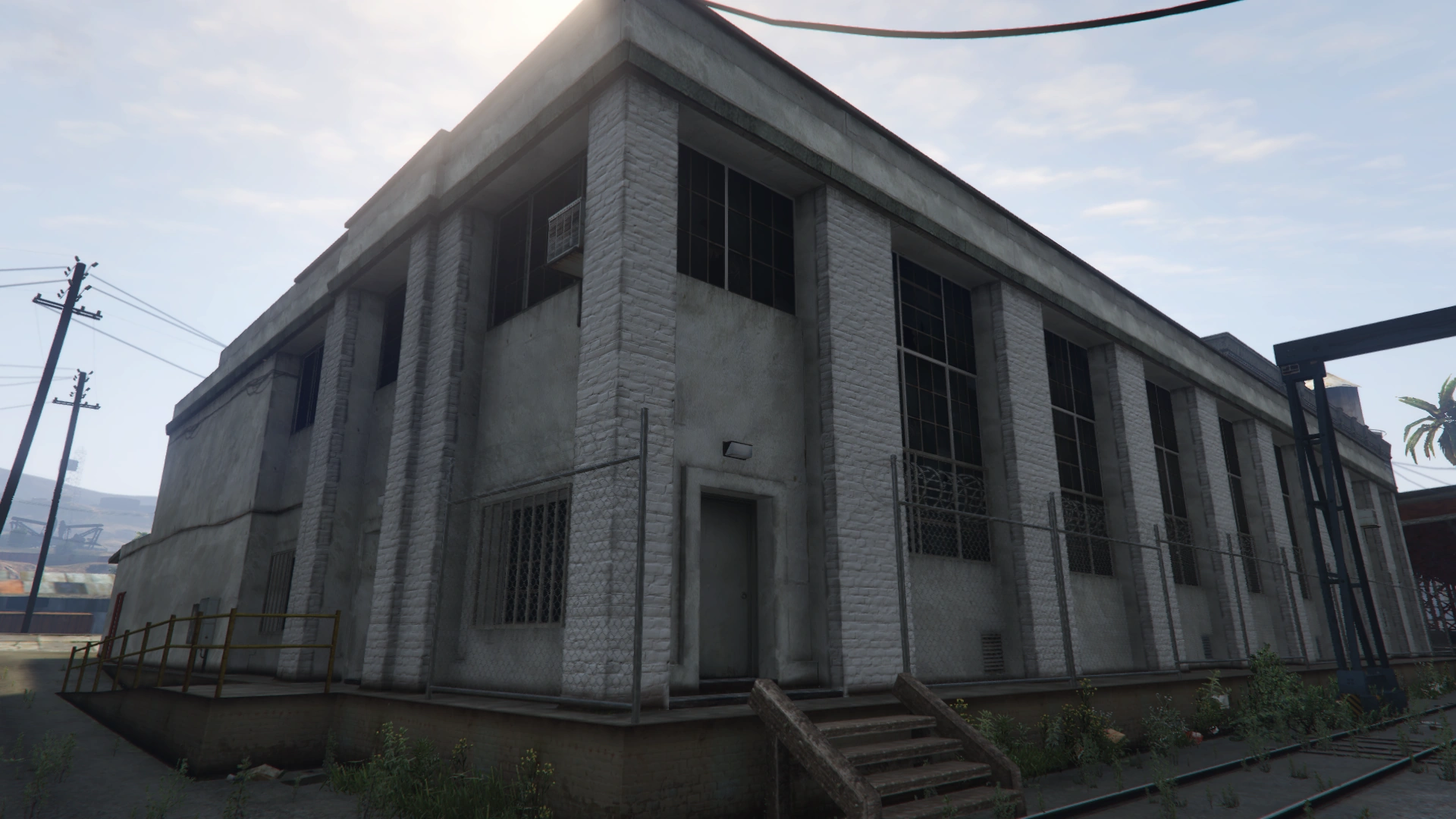 Large Warehouse (111 crates) vehicle screenshot - GTA Online