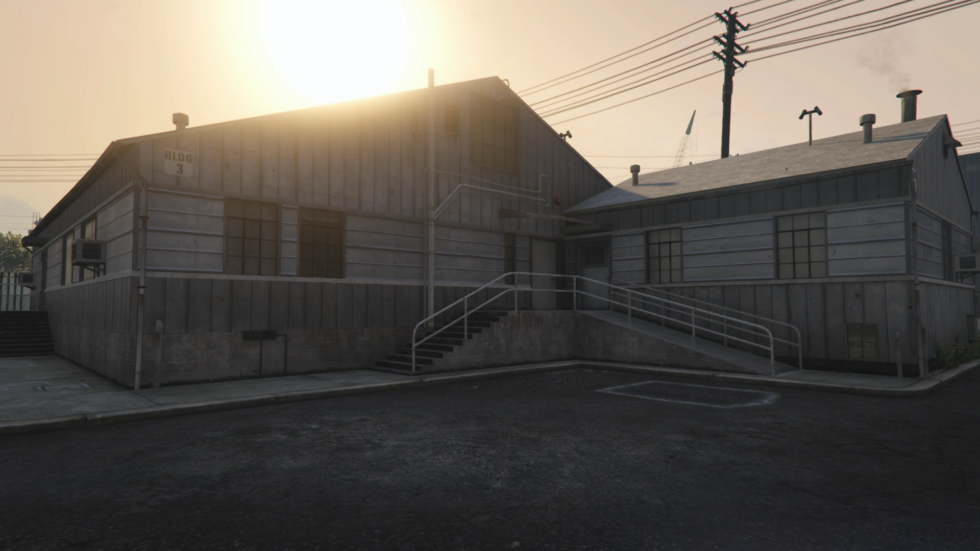 Medium Warehouse (42 crates) vehicle screenshot - GTA Online