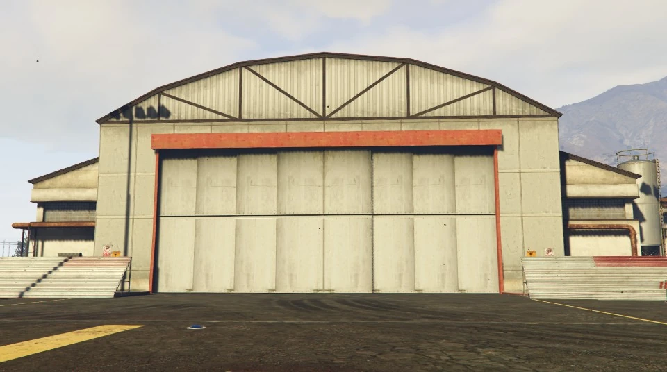 Original Fort Zancudo Hangar screenshot from GTA Online