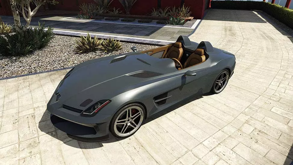 Benefactor SM722 vehicle screenshot - GTA Online